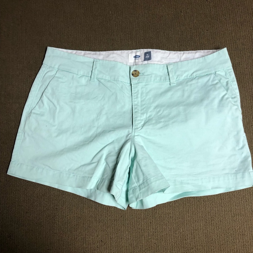 Old navy mint green shorts